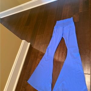 OFFLINE Women's Blue Flared Leggings